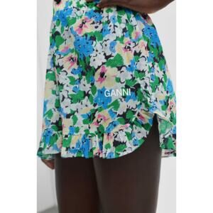 NWOT Ganni Floral Ruffle-Trim Shorts Size 42 / Large